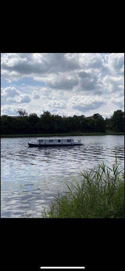 Zouw Hausboat Zakotven -Pouze Ubytovani Роуднице-над-Лабем Экстерьер фото