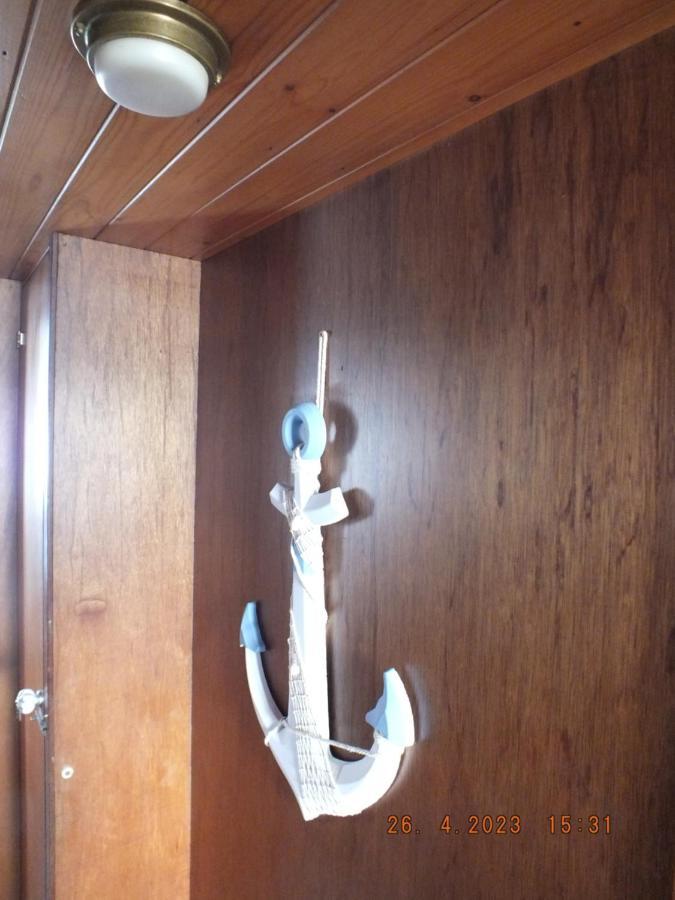 Zouw Hausboat Zakotven -Pouze Ubytovani Роуднице-над-Лабем Экстерьер фото