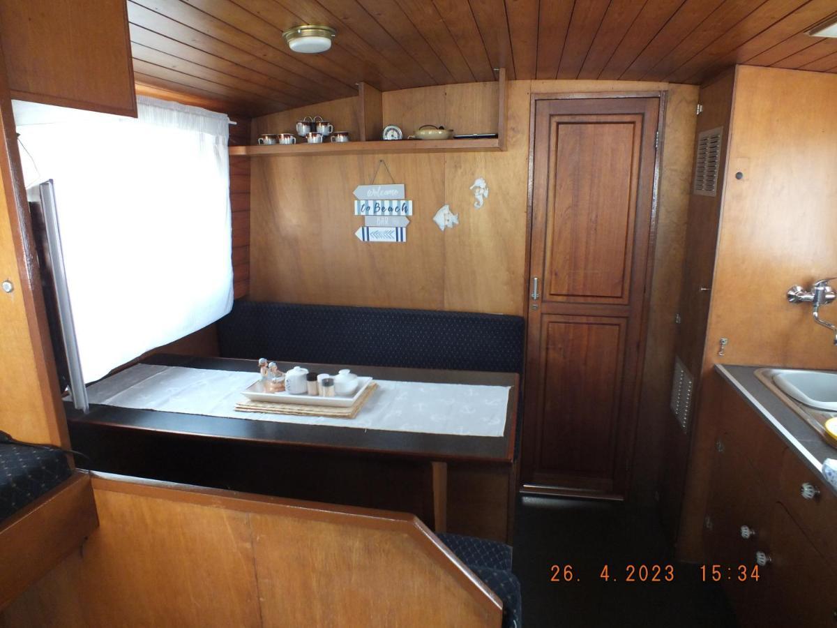 Zouw Hausboat Zakotven -Pouze Ubytovani Роуднице-над-Лабем Экстерьер фото