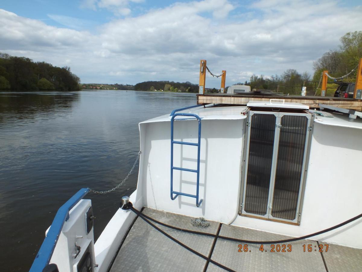 Zouw Hausboat Zakotven -Pouze Ubytovani Роуднице-над-Лабем Экстерьер фото