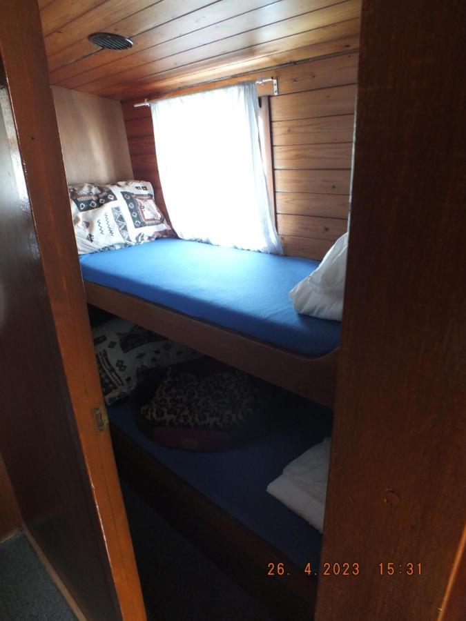 Zouw Hausboat Zakotven -Pouze Ubytovani Роуднице-над-Лабем Экстерьер фото